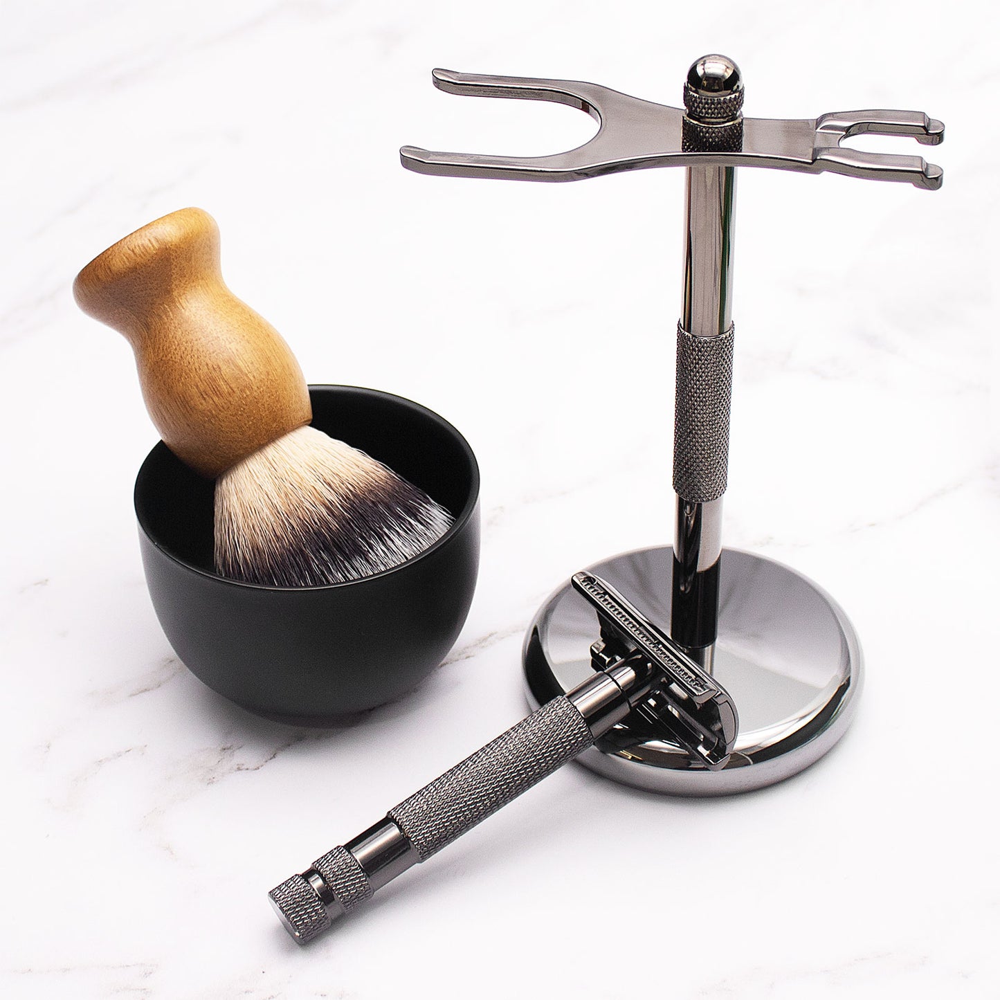 Great Gentleman Shaving Set Kit with Shaving brush, Stand, Safety Razor and Shaving Bowl